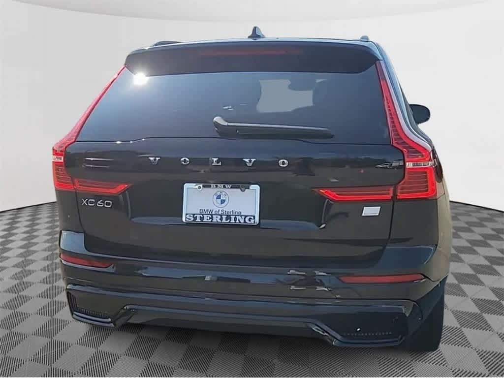 2024 Volvo XC60 Recharge Plug-In Hybrid Ultimate Dark Theme 7