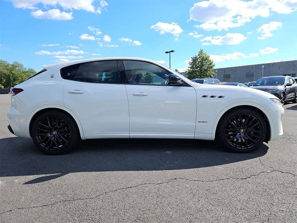 2021 Maserati Levante S GranSport 26