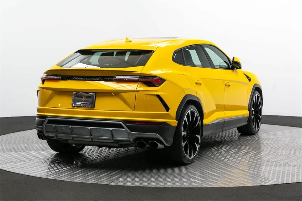 2020 Lamborghini Urus  22