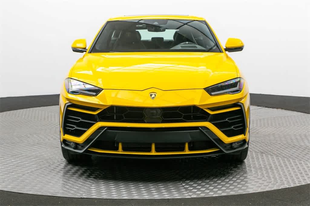 2020 Lamborghini Urus  6