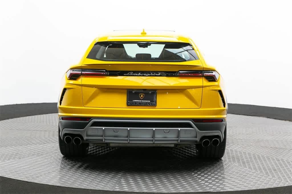 2020 Lamborghini Urus  5