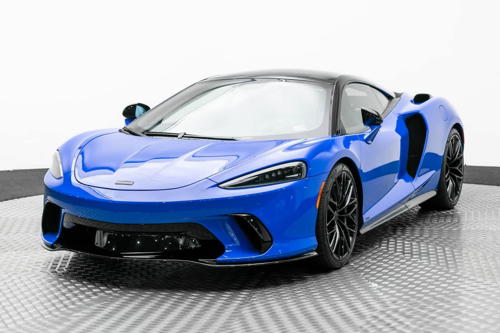 2025 McLaren GT Base