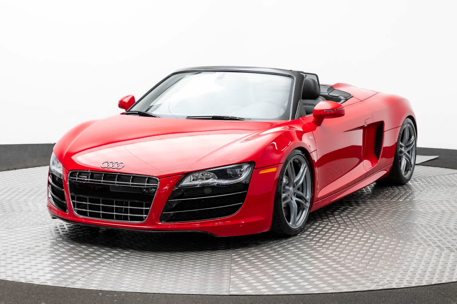 Red 2011 Audi R8 5.2 quattro Spyder AWD Convertible All-Wheel Drive 6-Speed Automatic