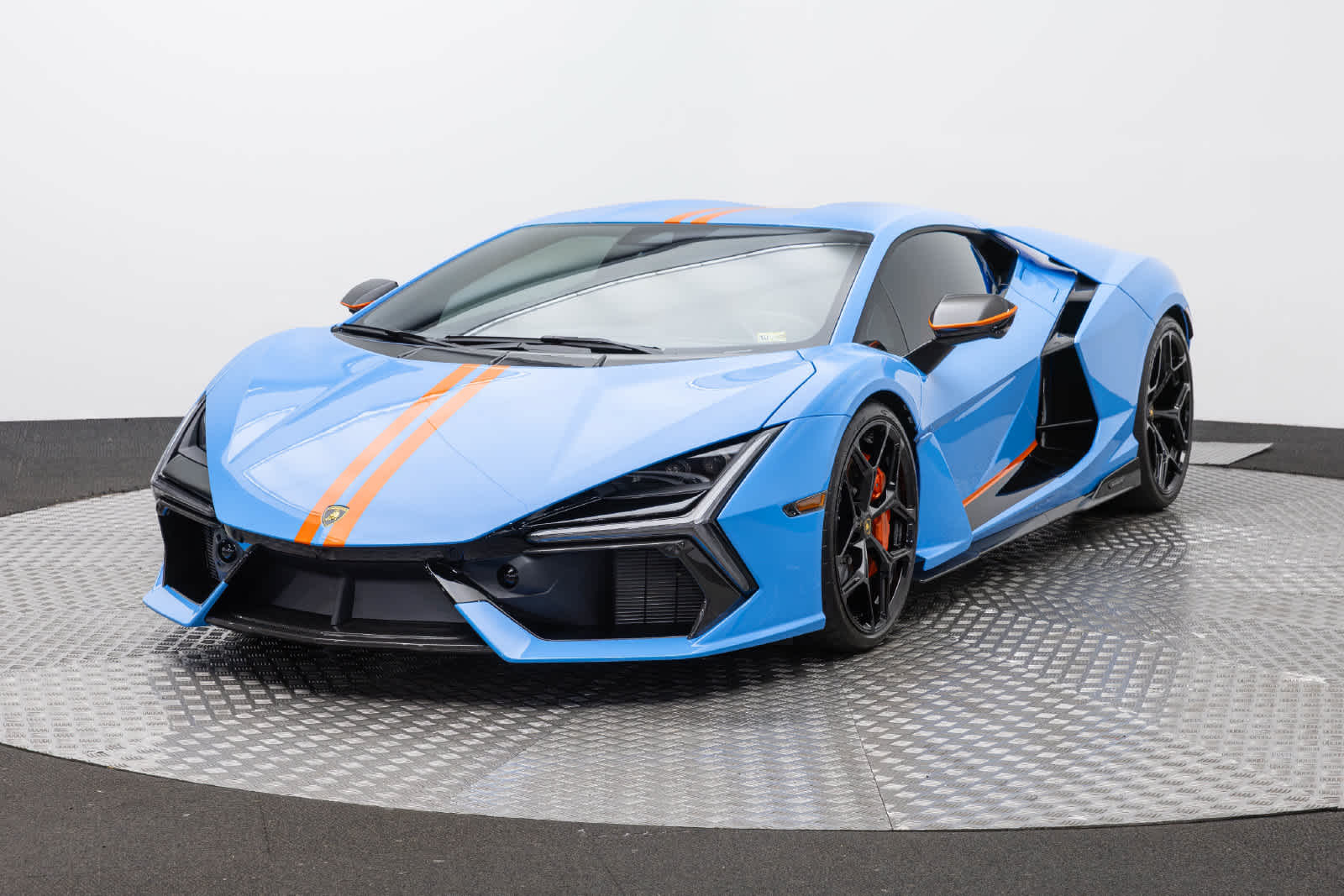 2024 Lamborghini Revuelto