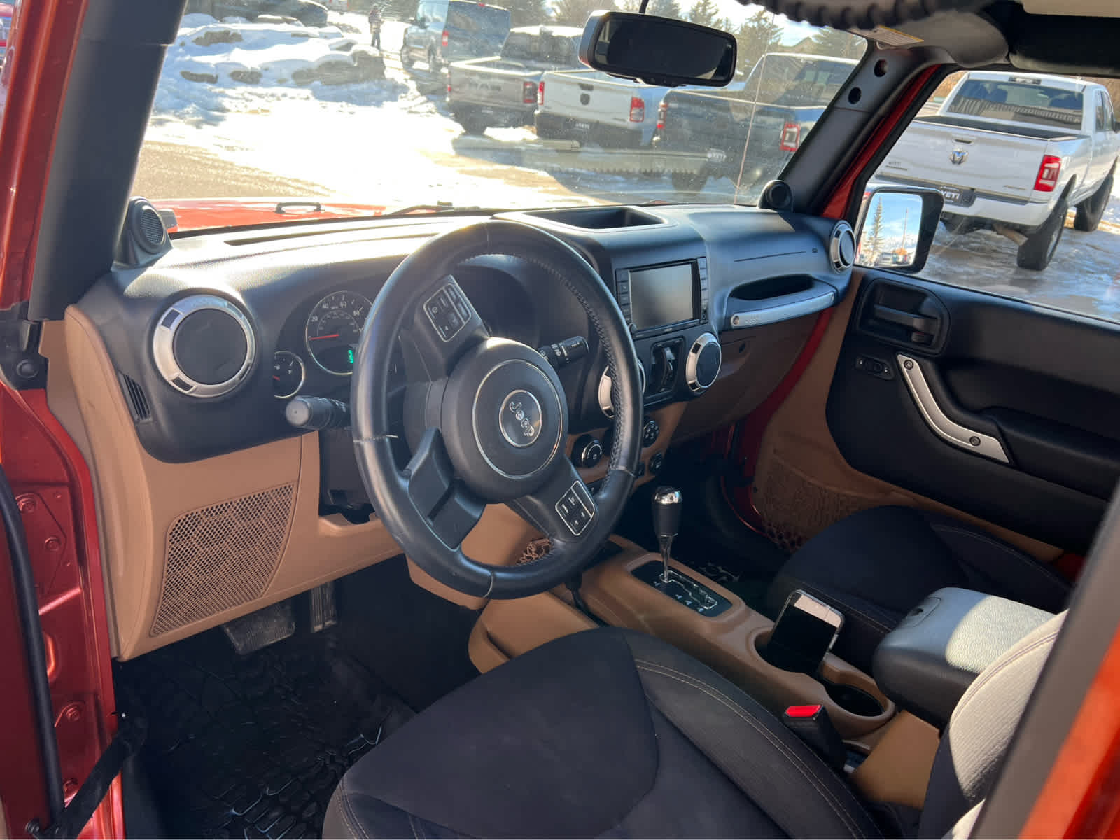 2014 Jeep Wrangler Unlimited Sahara 13