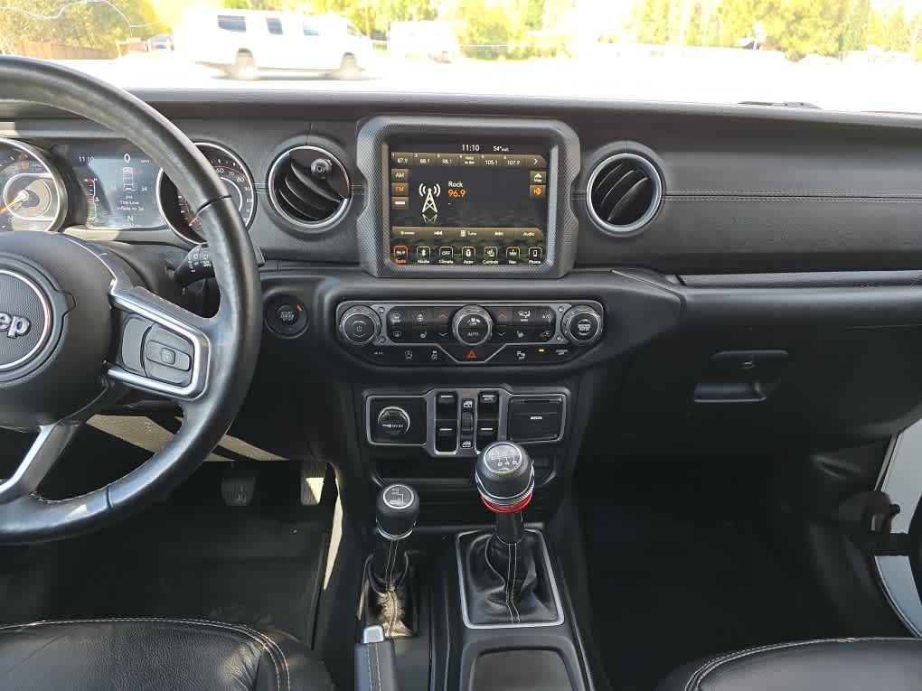 2018 Jeep Wrangler Unlimited Sahara 11