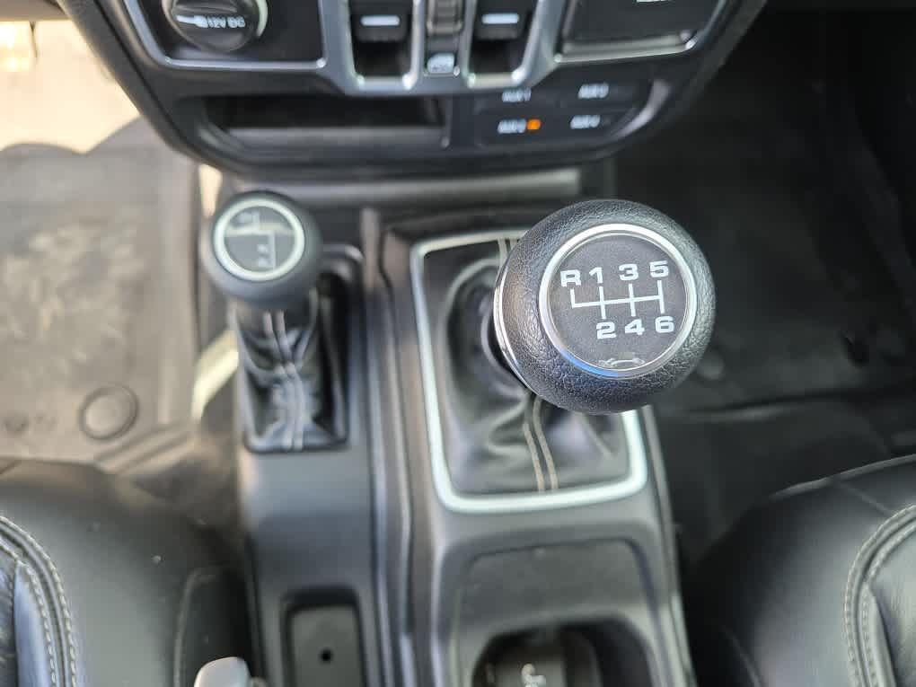 2018 Jeep Wrangler Unlimited Sahara 22