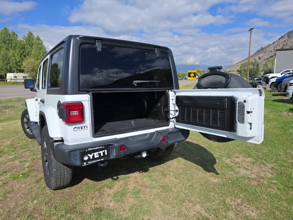 2018 Jeep Wrangler Unlimited Sahara 40