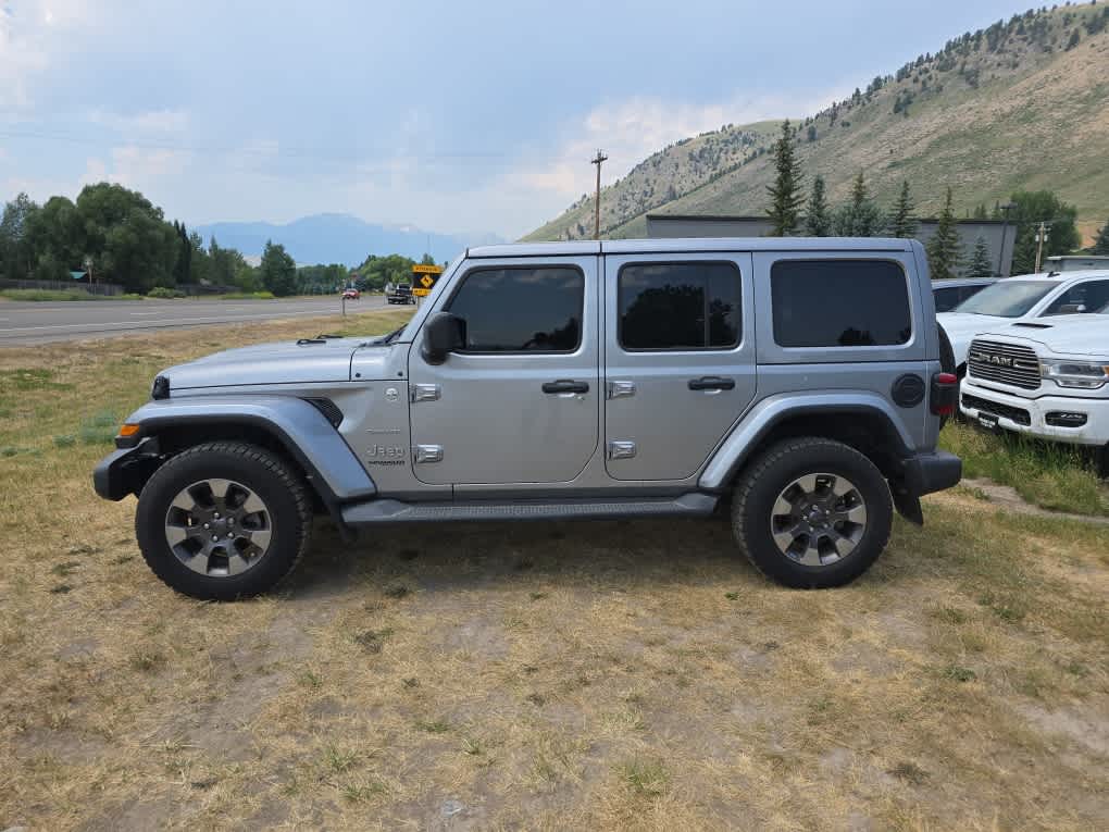 2018 Jeep Wrangler Unlimited Sahara 3