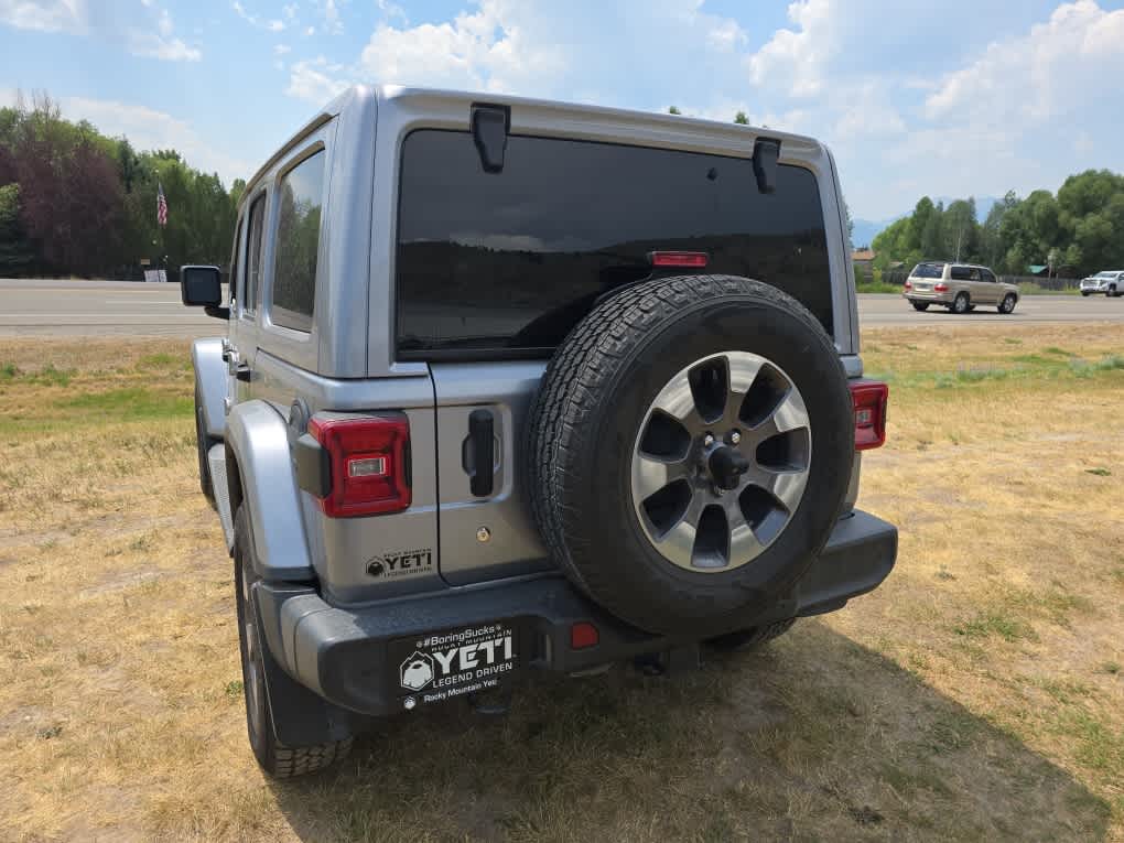 2018 Jeep Wrangler Unlimited Sahara 32