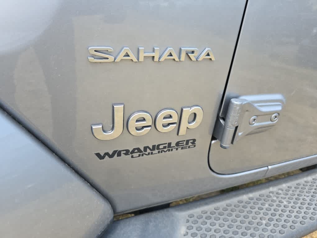 2018 Jeep Wrangler Unlimited Sahara 43