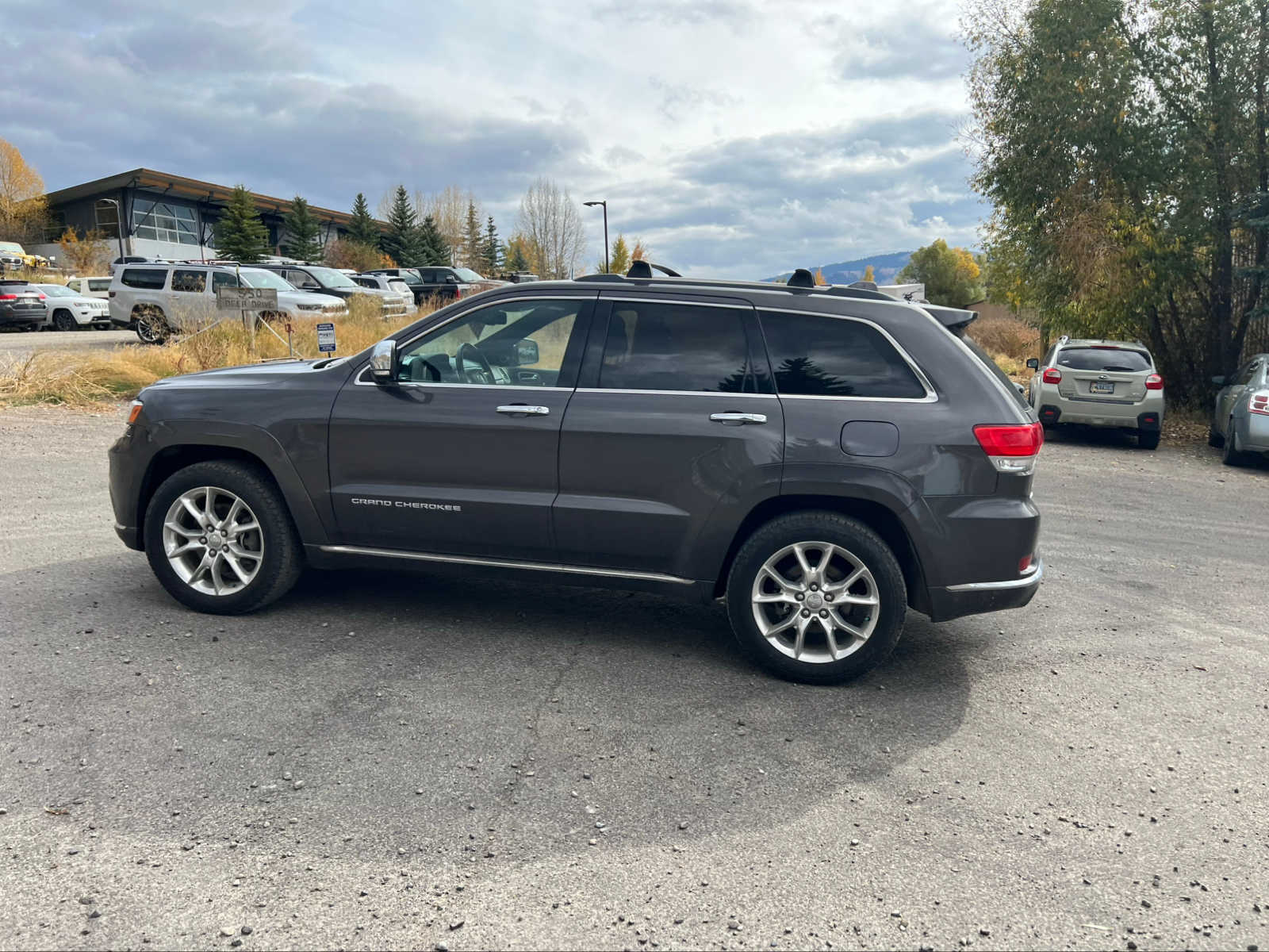 2014 Jeep Grand Cherokee Summit 14