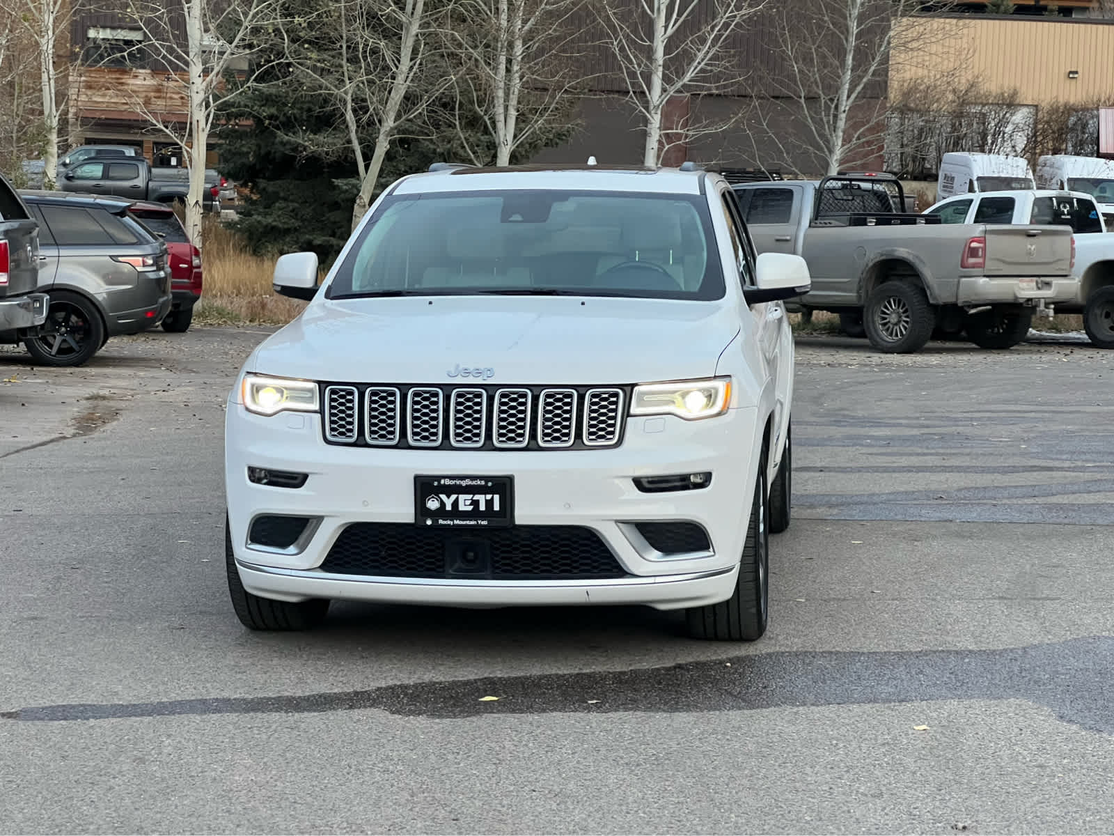 2019 Jeep Grand Cherokee Summit 3