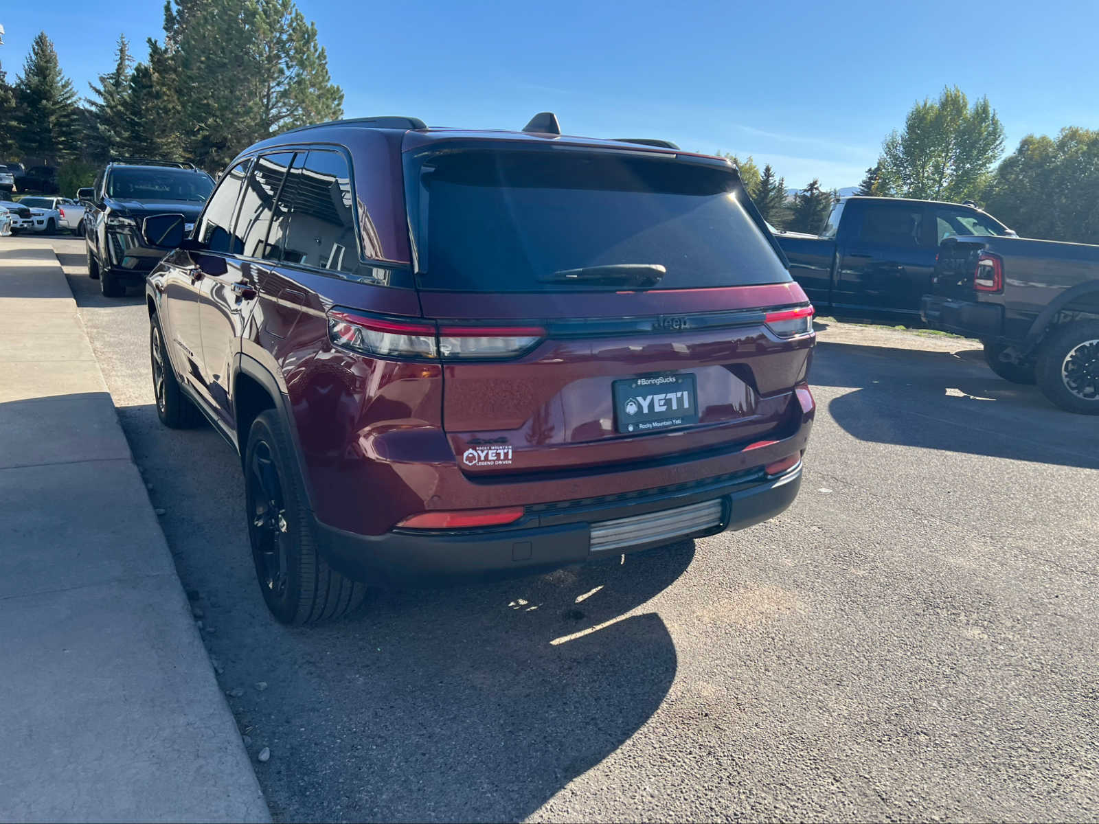 2022 Jeep Grand Cherokee Altitude 11