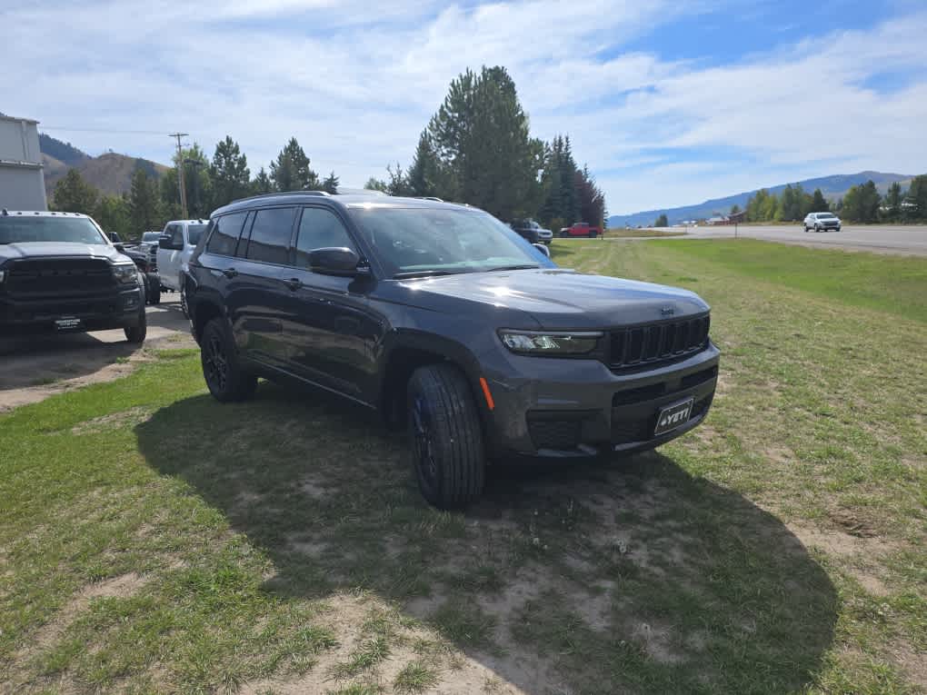 2024 Jeep Grand Cherokee L Altitude X 3