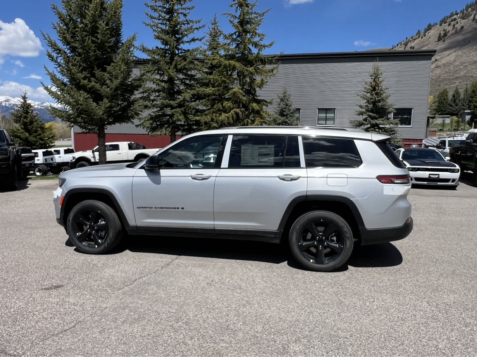 2024 Jeep Grand Cherokee L Limited 10