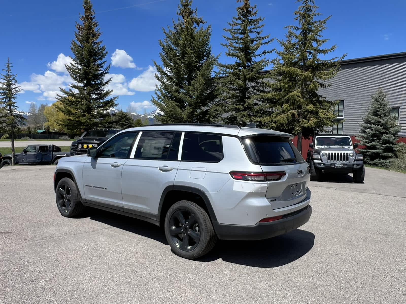 2024 Jeep Grand Cherokee L Limited 9