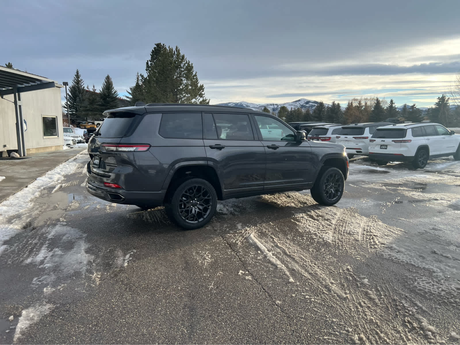 2025 Jeep Grand Cherokee L Summit Reserve 10