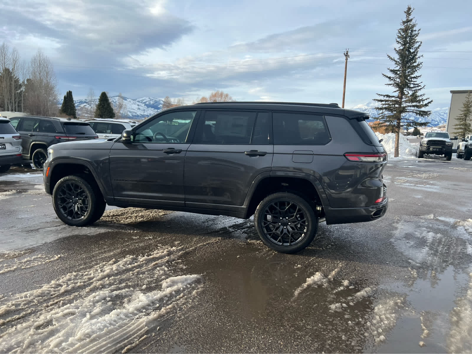 2025 Jeep Grand Cherokee L Summit Reserve 16