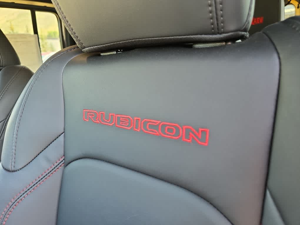 2024 Jeep Wrangler Rubicon X 33