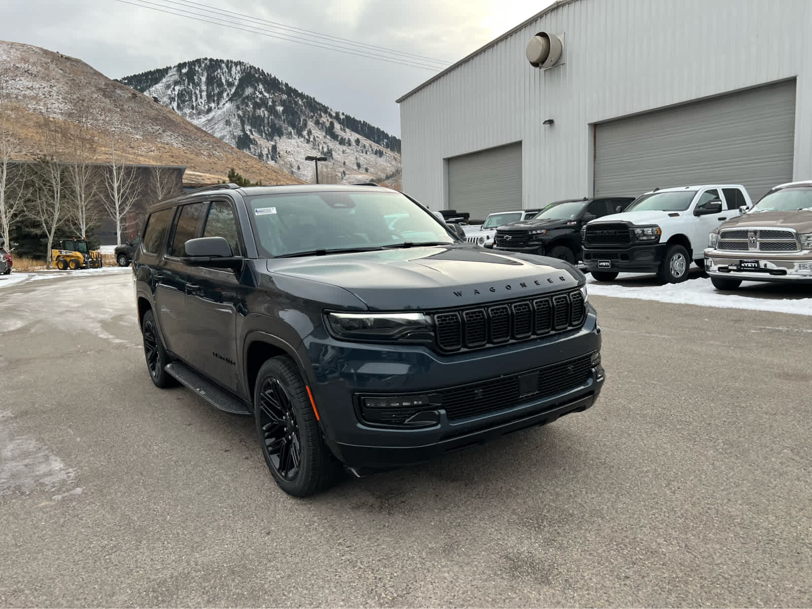 2024 Jeep Wagoneer L Series II Carbide 5