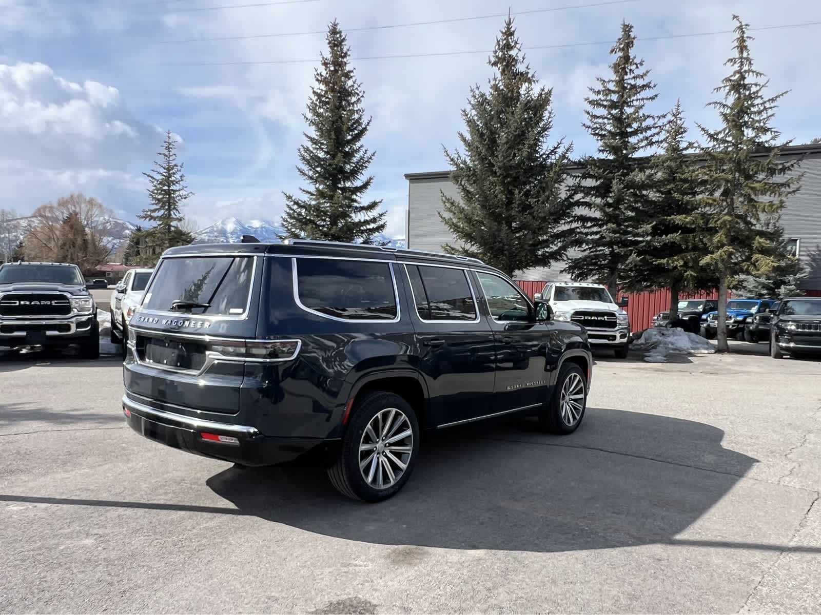 2024 Jeep Grand Wagoneer  6