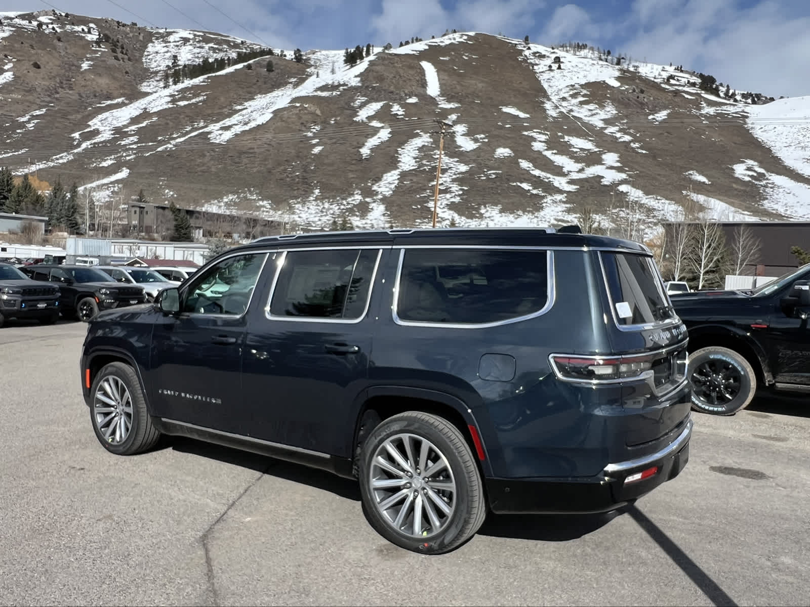 2024 Jeep Grand Wagoneer  9