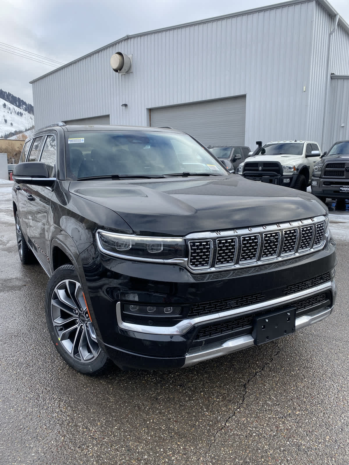 2024 Jeep Grand Wagoneer Series III 2