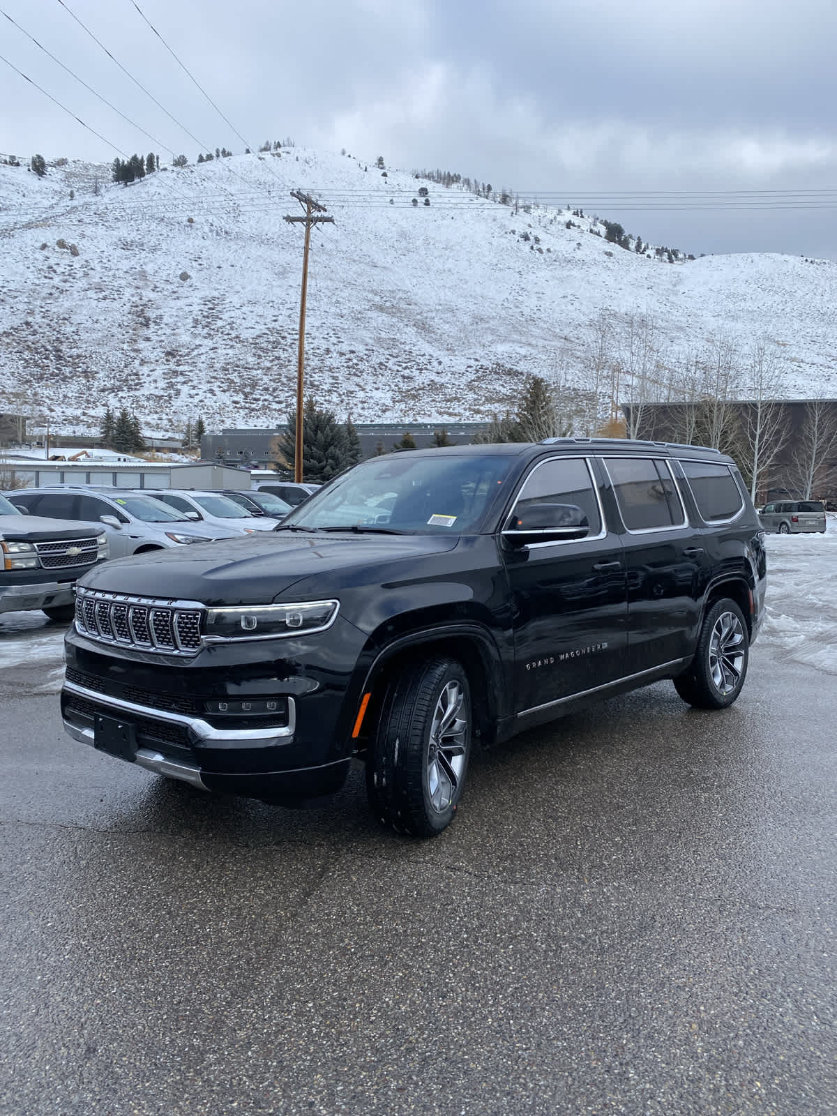 2024 Jeep Grand Wagoneer Series III 4