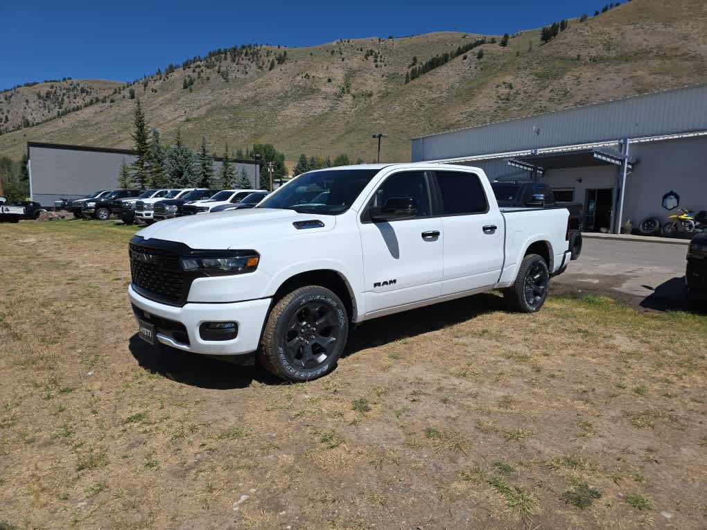 2025 Ram 1500 Big Horn 4x4 Crew Cab 57 Box 2