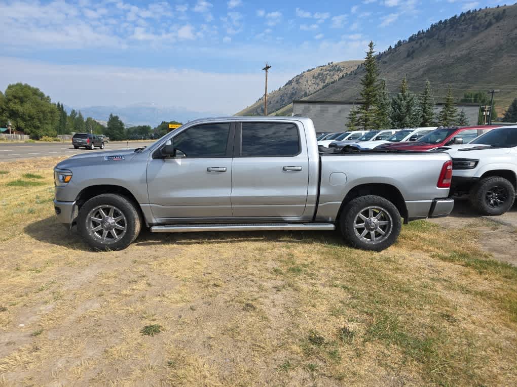 2020 Ram 1500 Big Horn 4x4 Crew Cab 57 Box 3