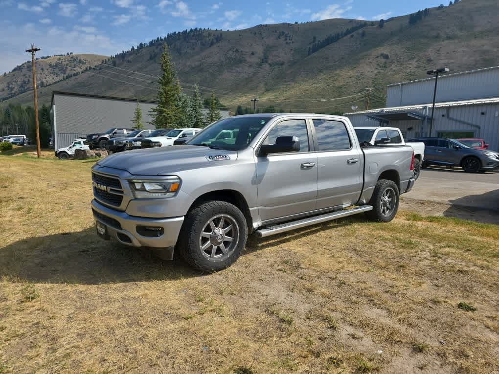 2020 Ram 1500 Big Horn 4x4 Crew Cab 57 Box 2