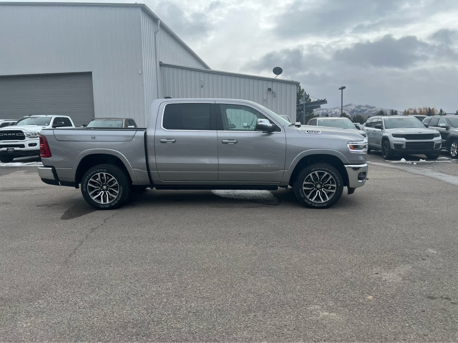 2025 Ram 1500 Longhorn 4x4 Crew Cab 57 Box 8