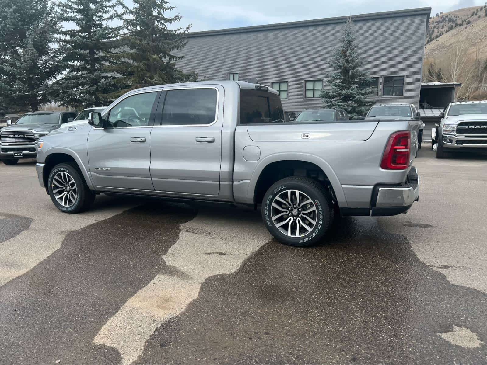 2025 Ram 1500 Longhorn 4x4 Crew Cab 57 Box 16