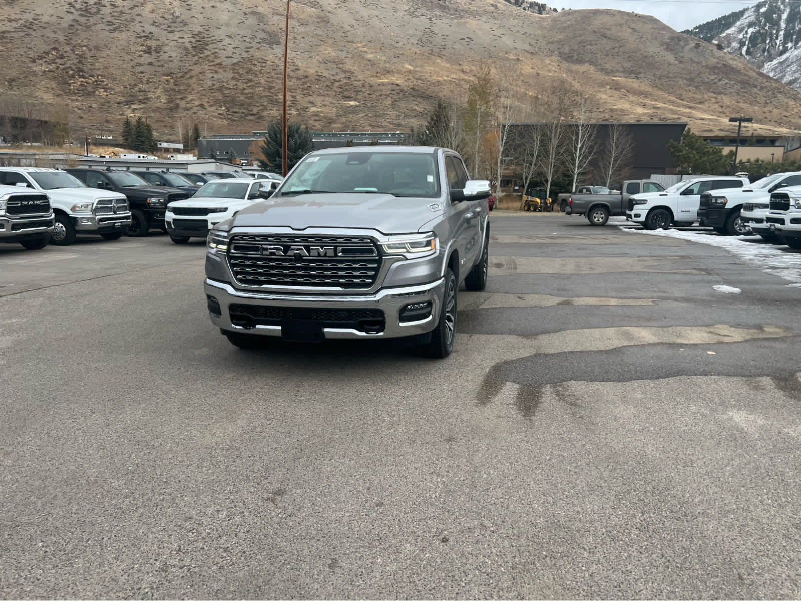 2025 Ram 1500 Longhorn 4x4 Crew Cab 57 Box 3