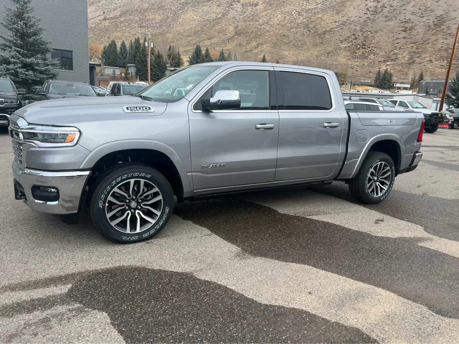 2025 Ram 1500 Longhorn 4x4 Crew Cab 57 Box 18