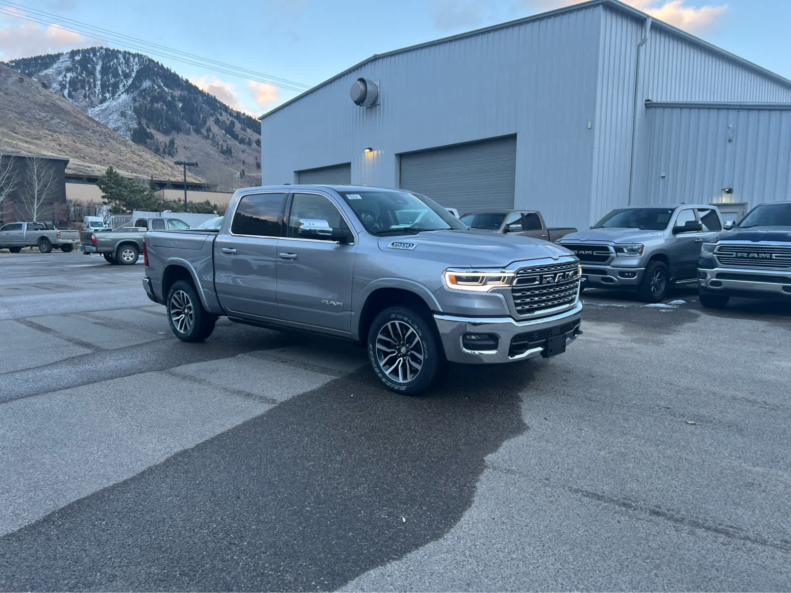 2025 Ram 1500 Longhorn 4x4 Crew Cab 57 Box 26