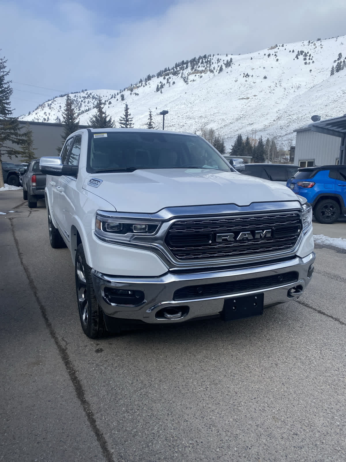 2024 Ram 1500 Limited 4x4 Crew Cab 57 Box 2