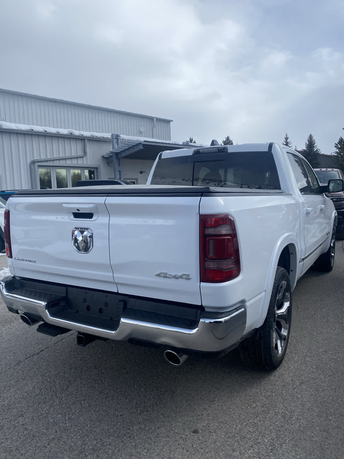 2024 Ram 1500 Limited 4x4 Crew Cab 57 Box 8