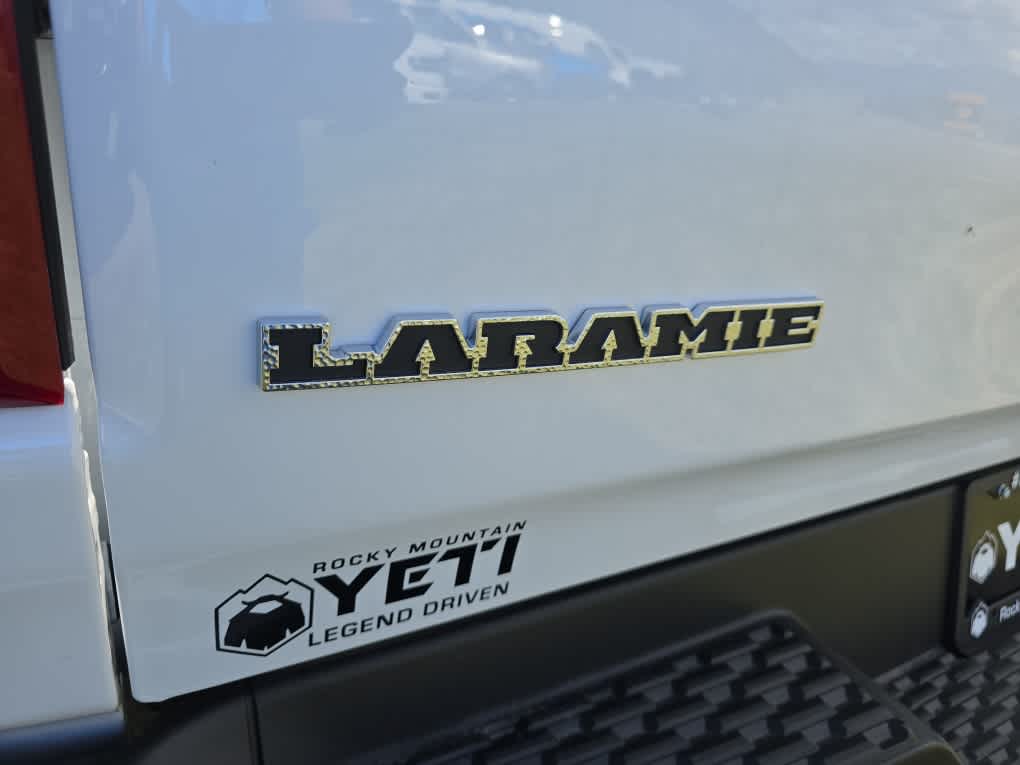 2025 Ram 1500 Laramie 4x4 Crew Cab 57 Box 55