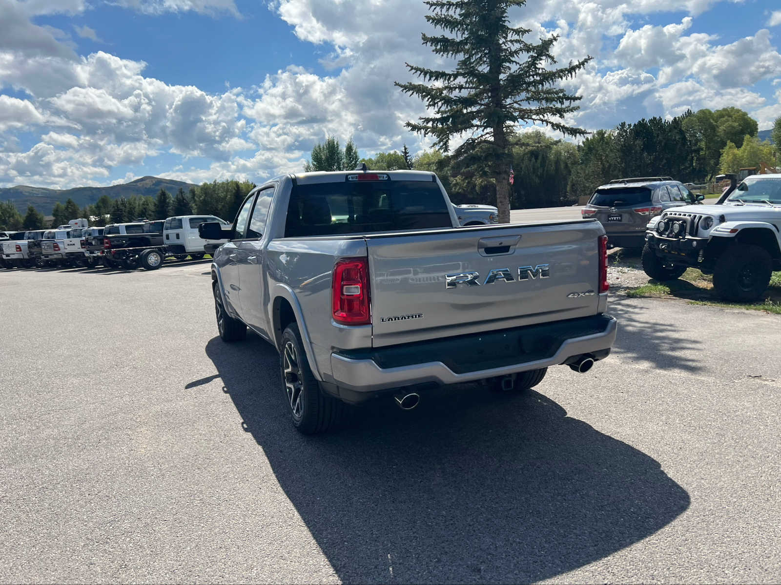 2025 Ram 1500 Laramie 4x4 Crew Cab 57 Box 13