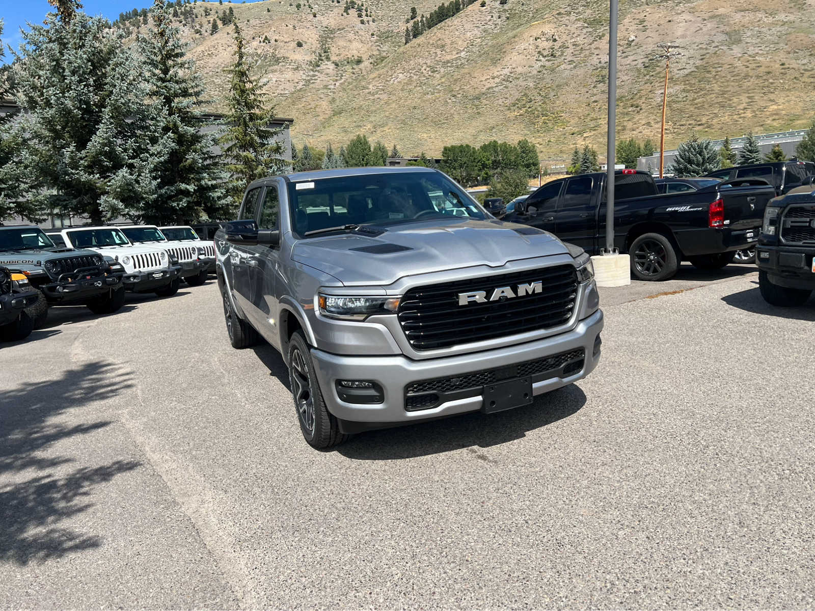 2025 Ram 1500 Laramie 4x4 Crew Cab 57 Box 5