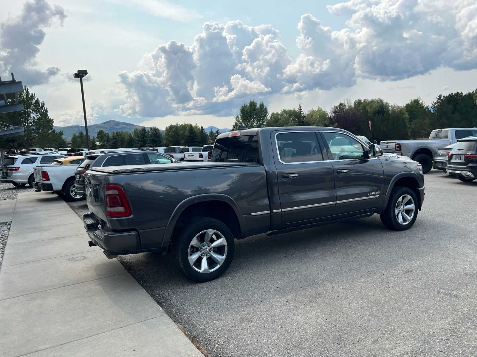 2019 Ram 1500 Limited 4x4 Crew Cab 64 Box 9