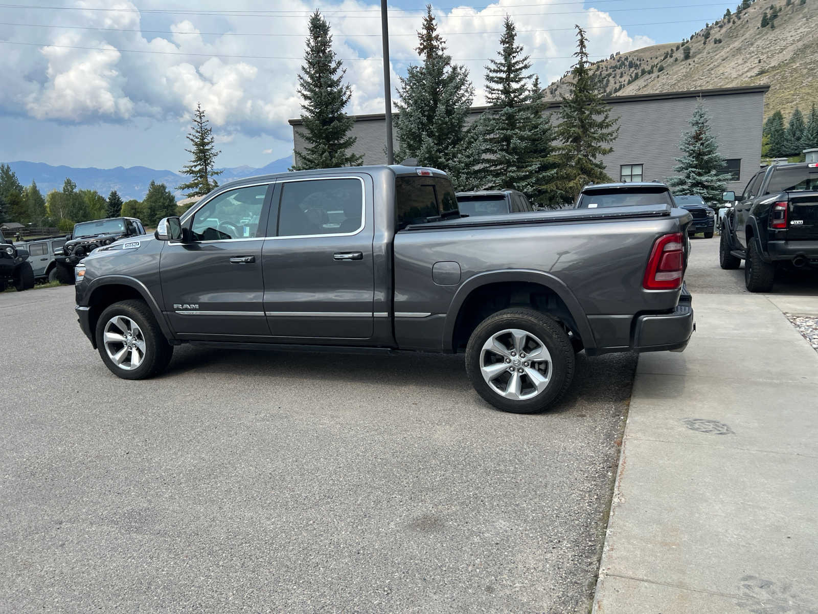 2019 Ram 1500 Limited 4x4 Crew Cab 64 Box 14