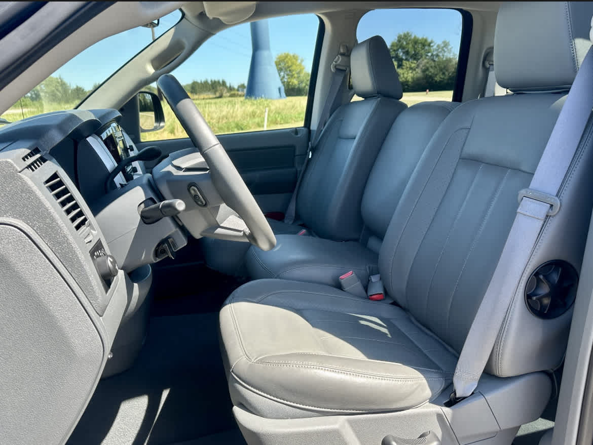 2008 Dodge Ram 1500 Laramie 4WD Quad Cab 140.5 6