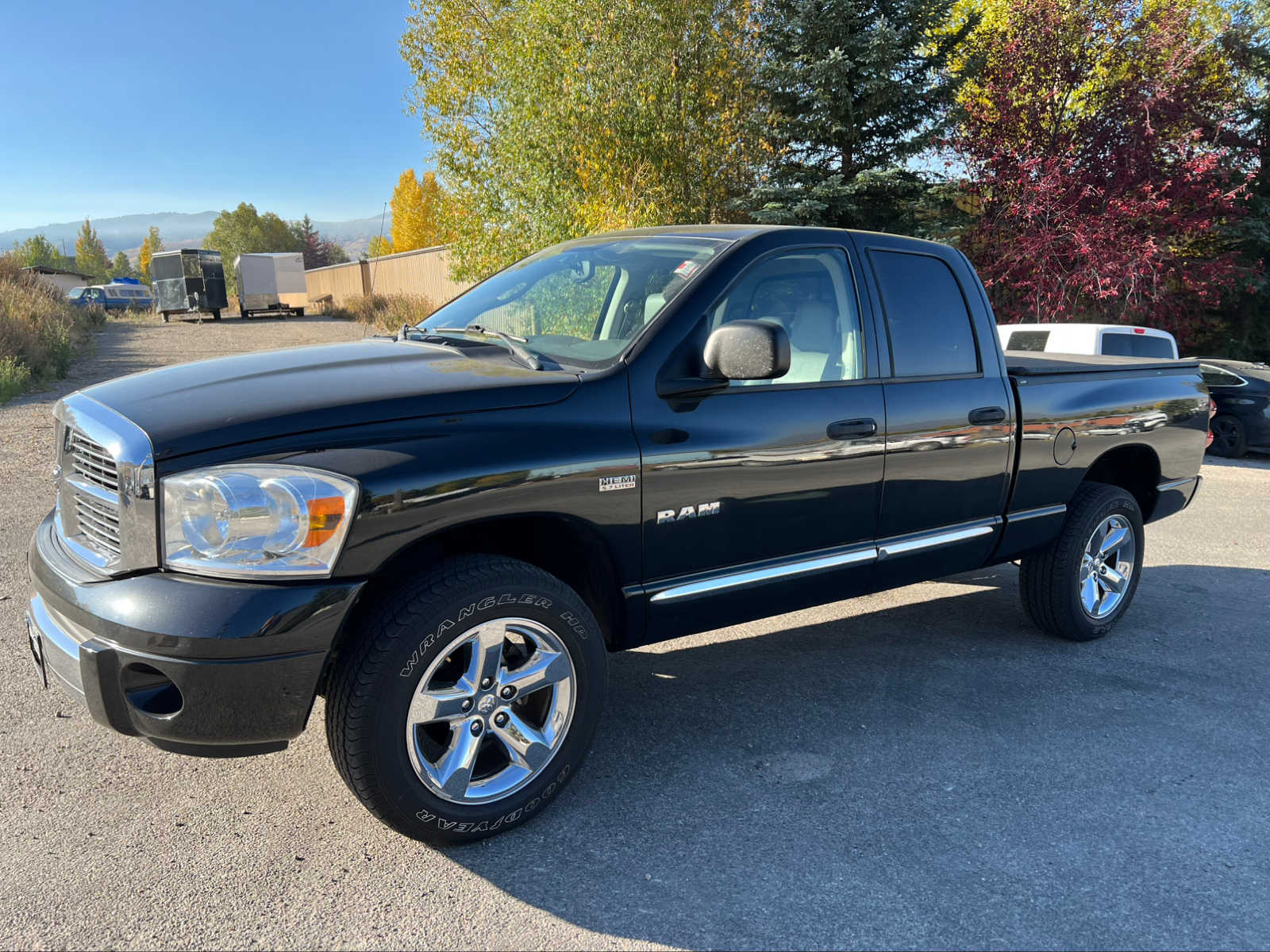 2008 Dodge Ram 1500 Laramie 4WD Quad Cab 140.5 22