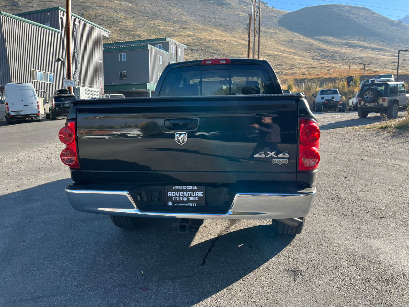 2008 Dodge Ram 1500 Laramie 4WD Quad Cab 140.5 30