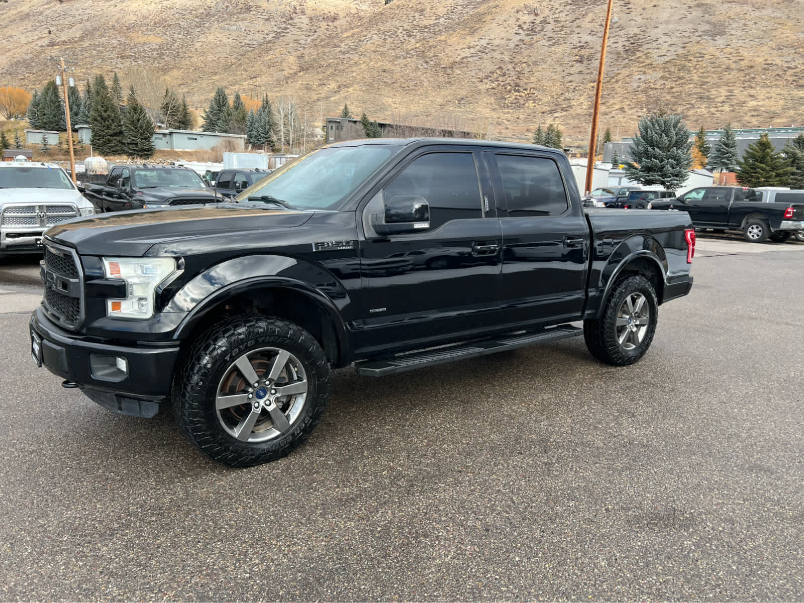 2016 Ford F-150 Lariat 4WD SuperCrew 145 18