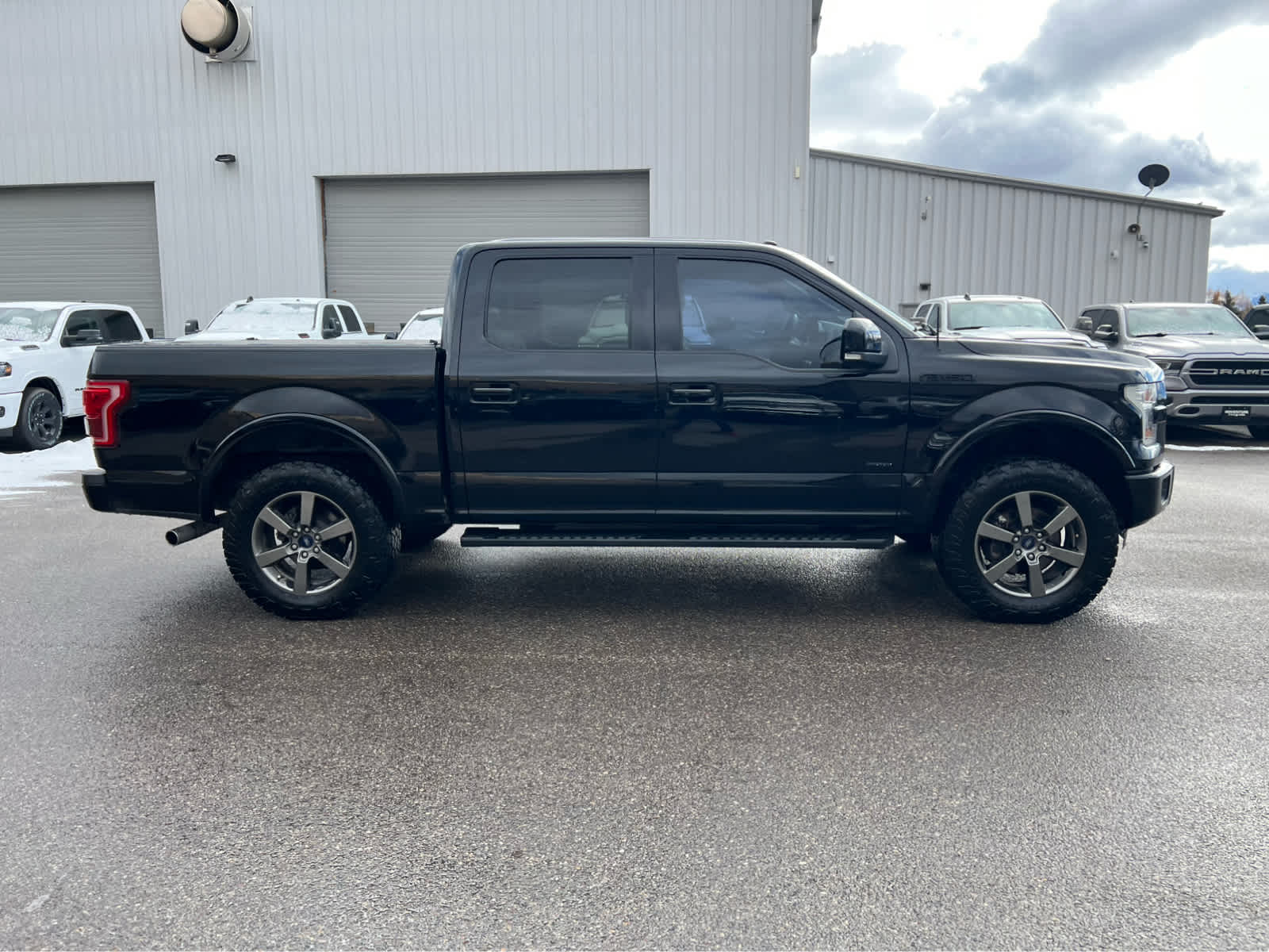 2016 Ford F-150 Lariat 4WD SuperCrew 145 22