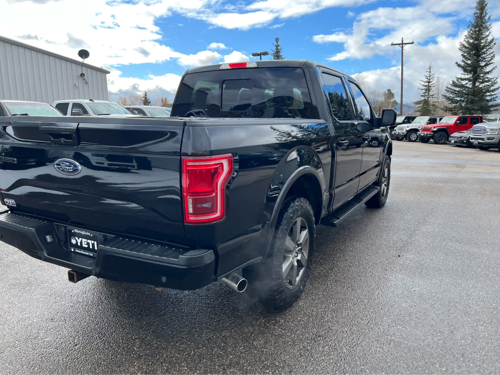 2016 Ford F-150 Lariat 4WD SuperCrew 145 24